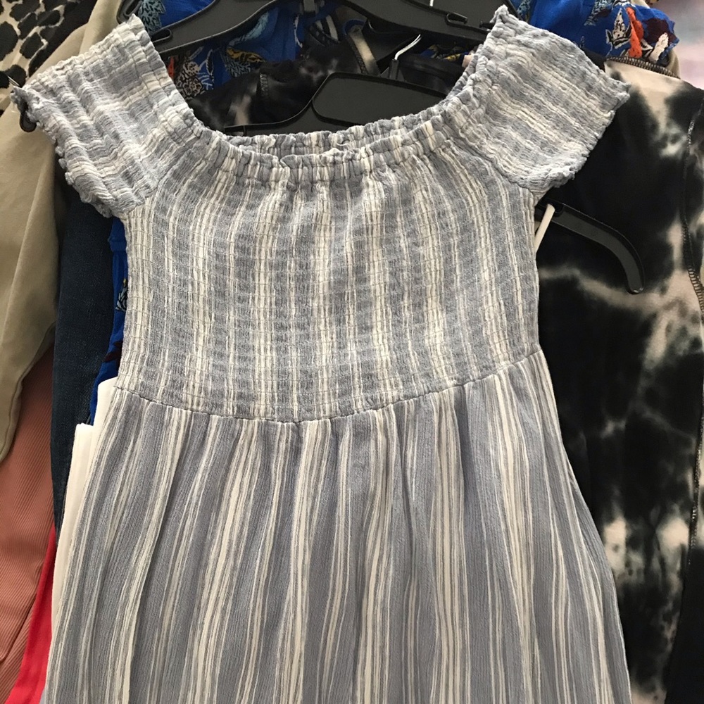 Off shoulder maxi
